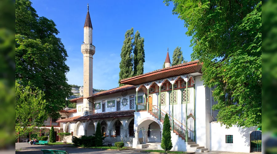 Ханский дворец &copy;&nbsp;Фото группы &laquo;Бахчисарайский музей-заповедник (БИКАМЗ)&raquo;, vk.com/bakhchisaray.museum