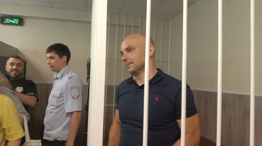 Андрей Пивоваров в день приговора  © Фото Яры Гуляевой, Юга.ру