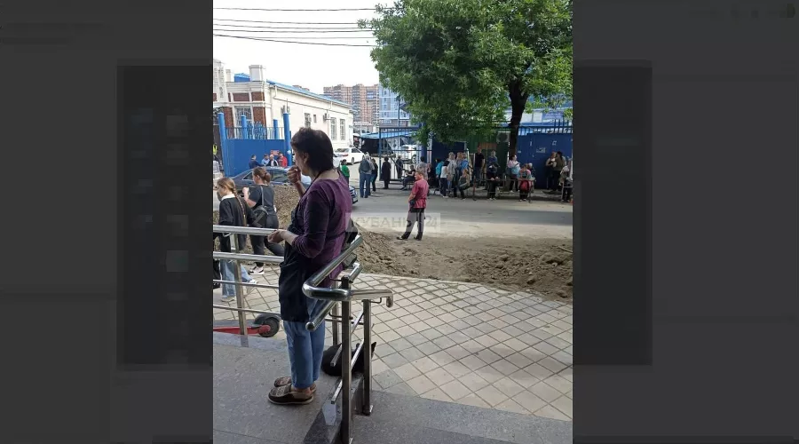 Эвакуация Сенного рынка &copy;&nbsp;скриншот публикации телеграм-канала https://t.me/kuban24/66529