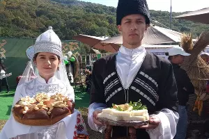 Фестиваль адыгейского сыра &copy;&nbsp;Фото Елены Малышевой, Юга.ру