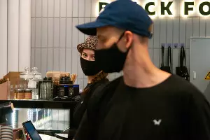 Первый день работы краснодарских ТРЦ после карантина &copy;&nbsp;Фото Дмитрия Леснова, Юга.ру