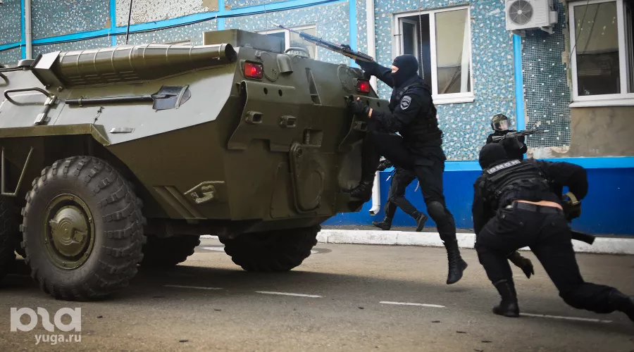 ОМОН в Краснодаре &copy;&nbsp;Елена Синеок, ЮГА.ру