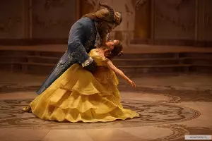 Кадр из фильма «Красавица и чудовище» &copy;&nbsp;Фото с сайта kinopoisk.ru