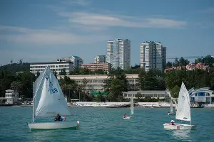 Кубок по парусному спорту памяти Владимира Высоцкого в Сочи &copy;&nbsp;Фото Нины Зотиной, Юга.ру