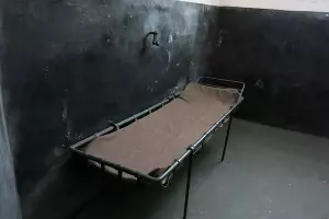 Камера с койкой в Шлиссельбургской крепости, служившей местом содержания политических заключенных с 1723 по 1917 год &copy;&nbsp;Фото Александра Соловьева