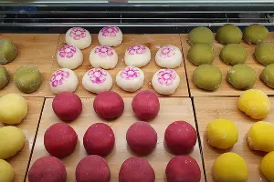 Моти в кофейне &laquo;Киссатен&raquo; &copy;&nbsp;Фото Марины Солошко, Юга.ру