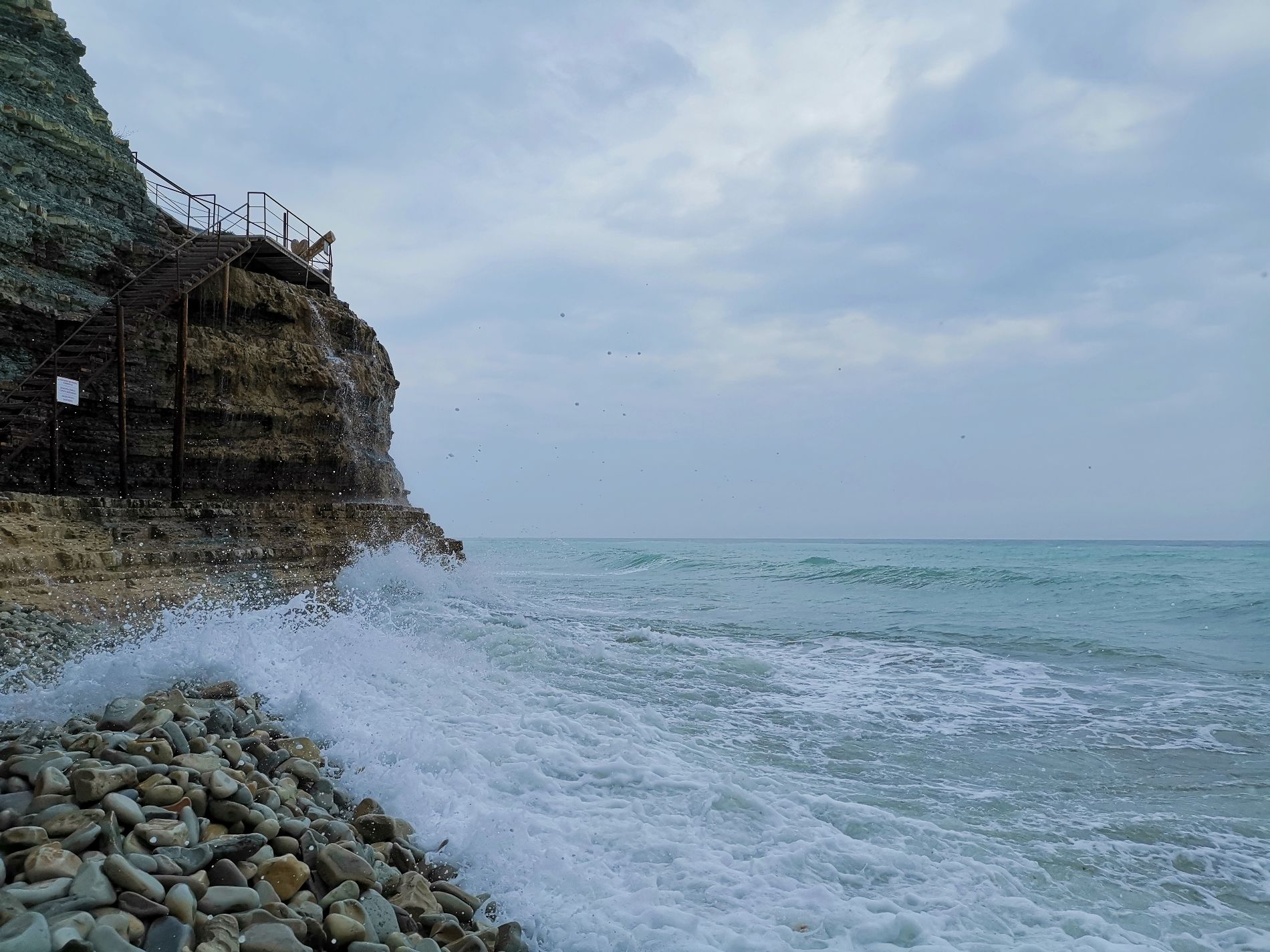 Пляж «Сосновка» в Геленджике © Фото Марии Карагёзовой