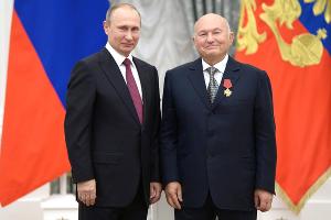 Владимир Путин и Юрий Лужков © Фото с сайта президента России kremlin.ru