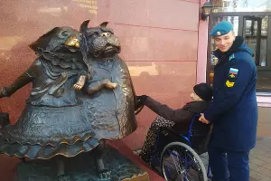 Экскурсия для старейшего жителя Краснодара Валерия Балюлиса &copy;&nbsp;Фото пресс-службы администрации Краснодара