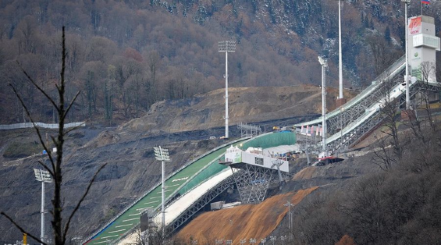 Комплекс для прыжков с трамплина "Русские горки" © Елена Синеок, ЮГА.ру