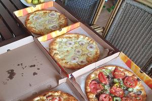 Пиццы из «Уни» © Фото Марины Солошко, Юга.ру