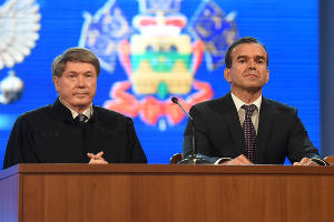 Александр Чернов (слева). Инаугурация губернатора Кубани Вениамина Кондратьева (справа) © Фото Елены Синеок, Юга.ру