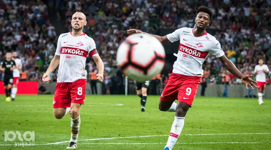 ФК «Краснодар» проиграл «Спартаку» в первом домашнем матче сезона &copy;&nbsp;Фото Елены Синеок, Юга.ру