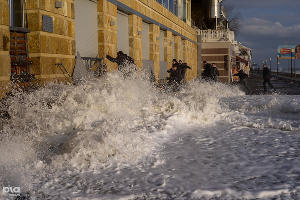 Шторм в Сочи &copy;&nbsp;Нина Зотина, ЮГА.ру
