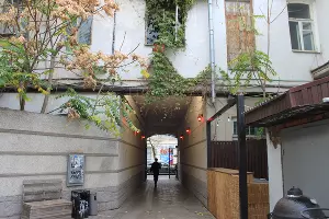 Гастродвор &laquo;Соседи&raquo; на Красной, 104 &copy;&nbsp;Фото Марины Солошко, Юга.ру