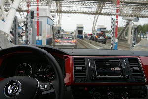 Платные терминалы трассы М4 © Фото Евгения Мельченко, Юга.ру