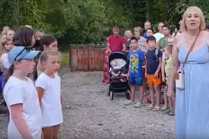  &copy;&nbsp;Скриншот из паблика &laquo;Красный ПолитОбзор&raquo; vkvideo.ru