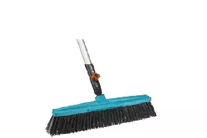 Щетка для дорожек &copy;&nbsp;Фото с сайта citilink.ru