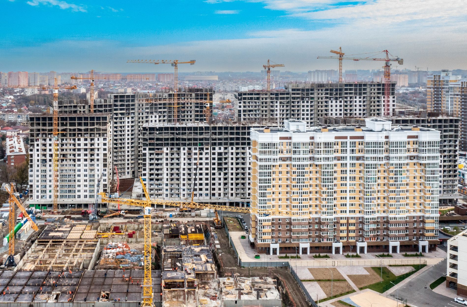 жилищное строительство. семья застройщик краснодар. застройщик ск «семья» краснодар. проект жилого комплекса. логотип строительная компания семья краснодар.