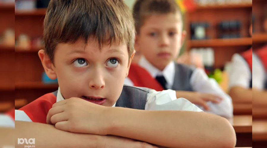 1 сентября в краснодарской школе &copy;&nbsp;Елена Синеок. ЮГА.ру