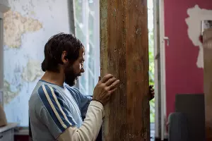 Лазарь Щербаков за работой &copy;&nbsp;Фото Елены Синеок, Юга.ру