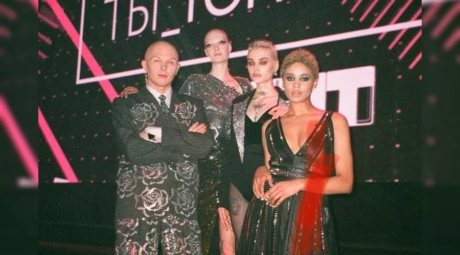 Тина Това (крайняя справа) &copy;&nbsp;Фото из инстаграма Тины Товы, instagram.com/ti_tova