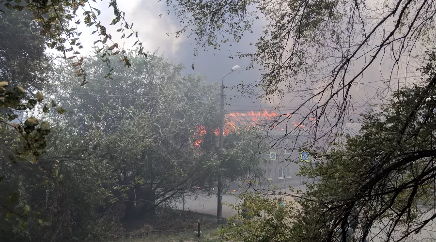 Пожар в Ростове-на-Дону  &copy;&nbsp;Фото Антона Пилипенко, Юга.ру