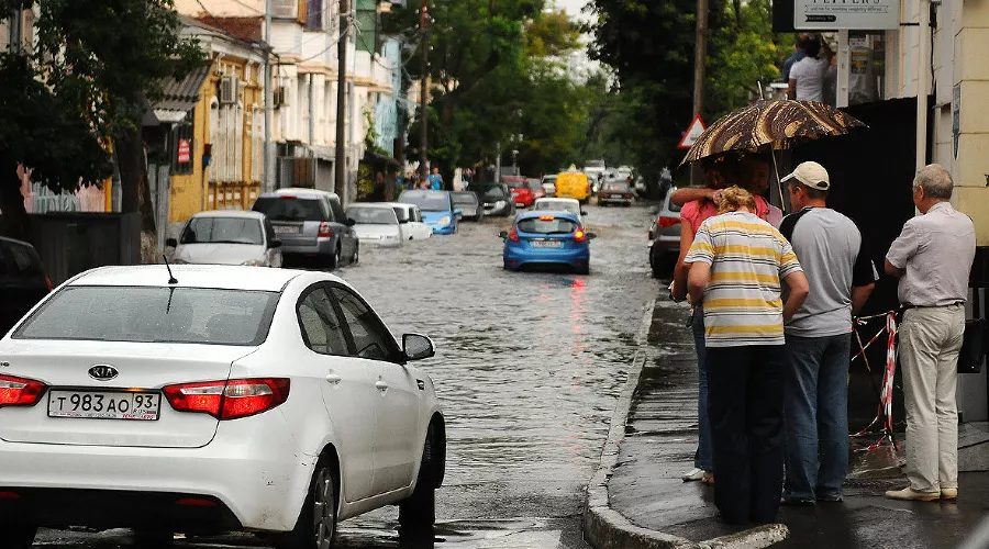 Ливень в Краснодаре &copy;&nbsp;Михаил Ступин, ЮГА.ру