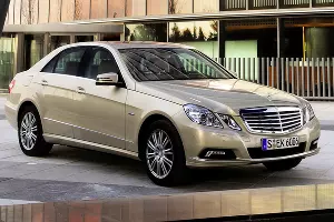 Mercedes Benz E 250 Cgi &copy;&nbsp;Фото с сайта bright-cars.com