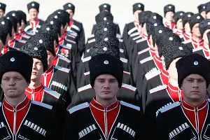 Построение казаков, участвующих в Параде Победы в Москве &copy;&nbsp;Влад Александров, ЮГА.ру