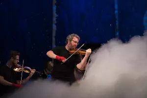 Спектакль Славы Полунина и Гидона Кремера "Снежная симфония" в Сочи  &copy;&nbsp;Нина Зотина, ЮГА.ру