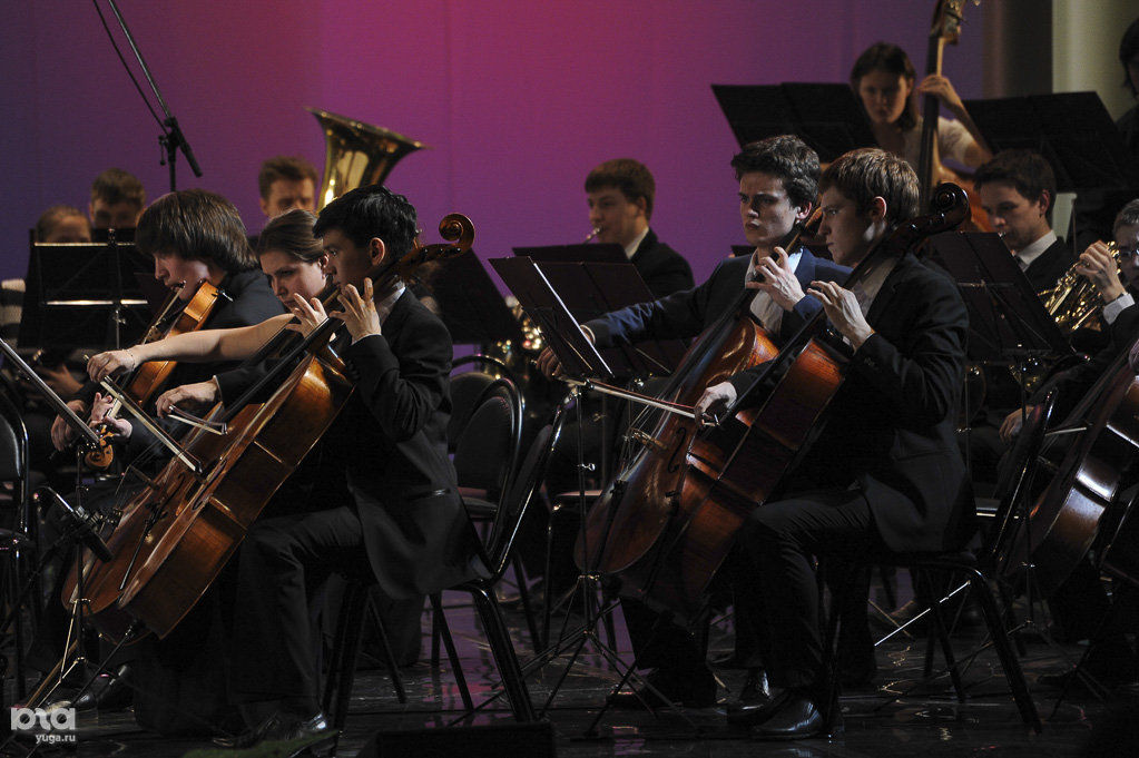 закрытие фестиваля башмета. закрытие фестиваля башмета. сочи фестиваль ю. дюны оркестр башметов. фестиваль юрия башмета в сочи.