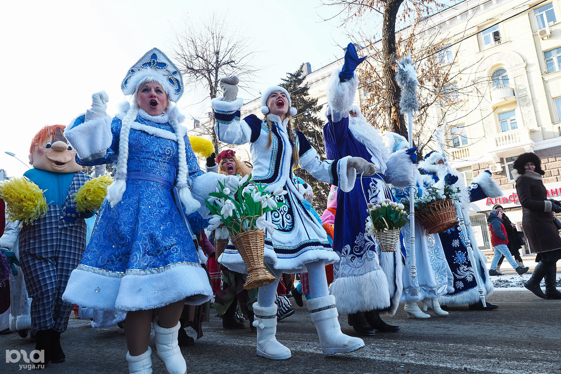 Шествие Дедов Морозов в Краснодаре © Виталий Тимкив, Юга.ру