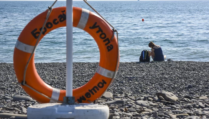 Вымогали взятку на пляже