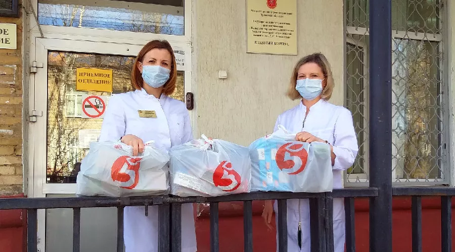 Доставка наборов для перекуса &copy;&nbsp;Фото X5 Retail Group во &laquo;ВКонтакте&raquo;