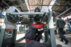 Усть-Катавский вагоностроительный завод &copy;&nbsp;Фото Елены Синеок, Юга.ру