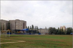 Стадион имени Эдуарда Лакомова в Азове © Фото с сайта ruffnews.ru