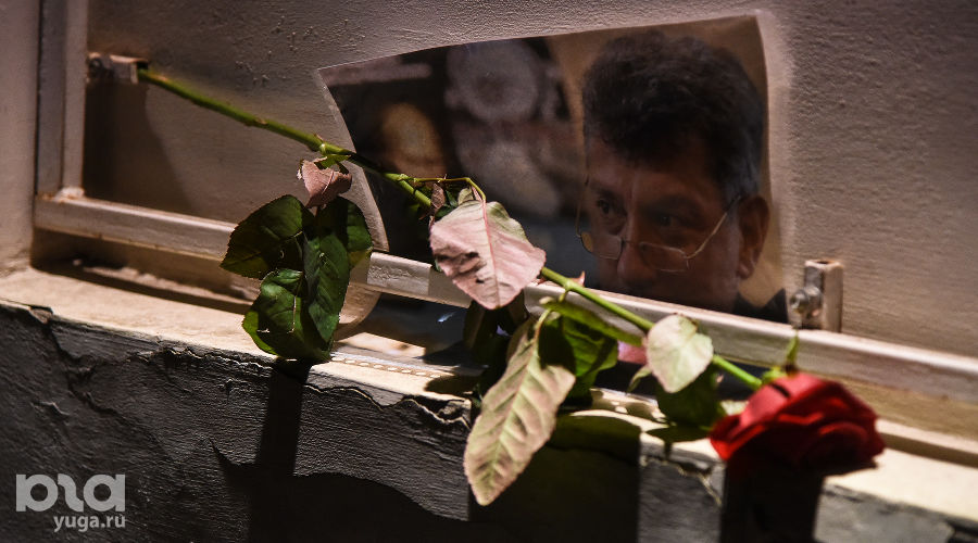 Акция памяти Бориса Немцова в Краснодаре © Елена Синеок, ЮГА.ру