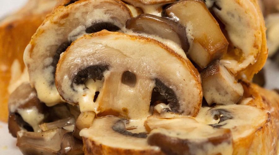 грибы &copy;&nbsp;Изображение сгенерировано нейросетью Gigachat