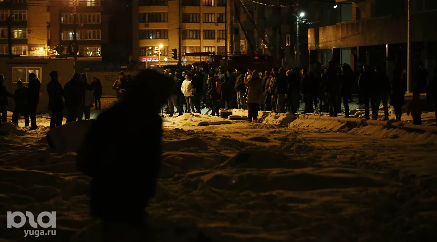 Пожар в самострое на улице Прокофьева в Краснодаре &copy;&nbsp;Фото Виталия Тимкива, Юга.ру