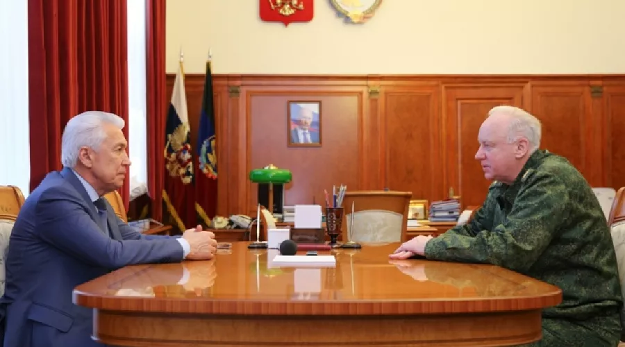 Владимир Васильев и  Александр Бастрыкин &copy;&nbsp;Фото с сайта president.e-dag.ru