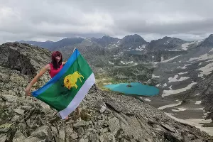 Альпинистка после восхождения &copy;&nbsp;Фото из архива экспедиции, предоставил Юрий Кашин