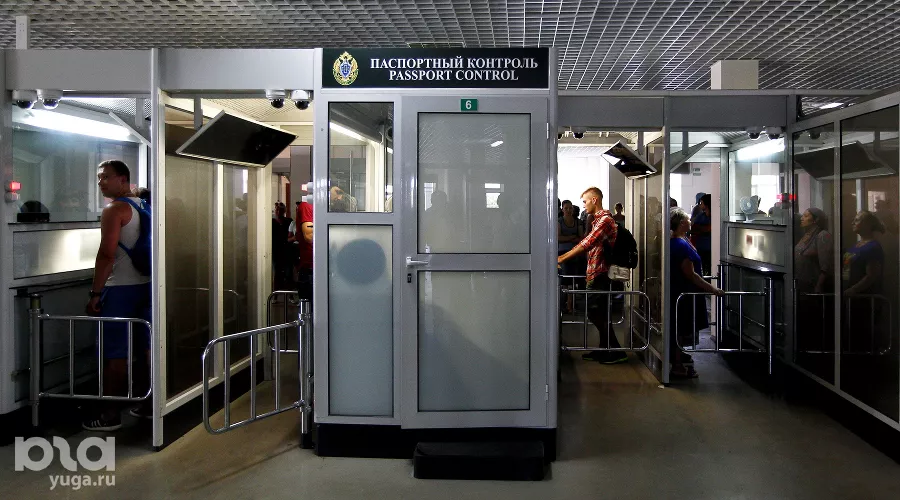 Пропускной пункт на границе между Россией и Абхазией &copy;&nbsp;Фото Влада Александрова, Юга.ру