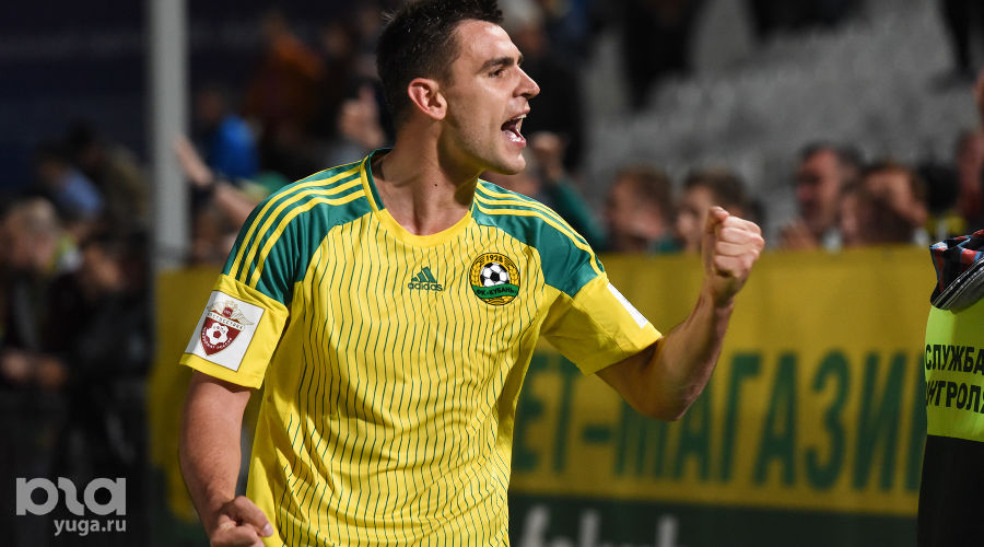 ФК "Кубань" обыграл московское "Динамо" в Краснодаре &copy;&nbsp;Елена Синеок, ЮГА.ру