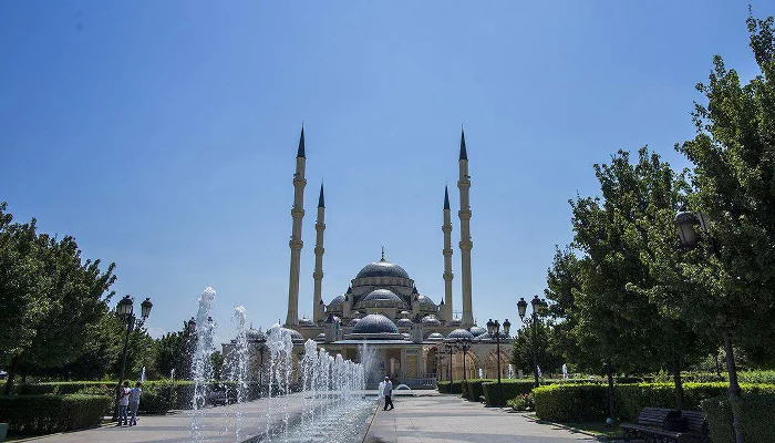Город Грозный, мечеть «Сердце Чечни» &copy;&nbsp;Фото Евгения Мельченко, Юга.ру