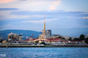 Морской вокзал Сочи &copy;&nbsp;Фото Елены Синеок, Юга.ру