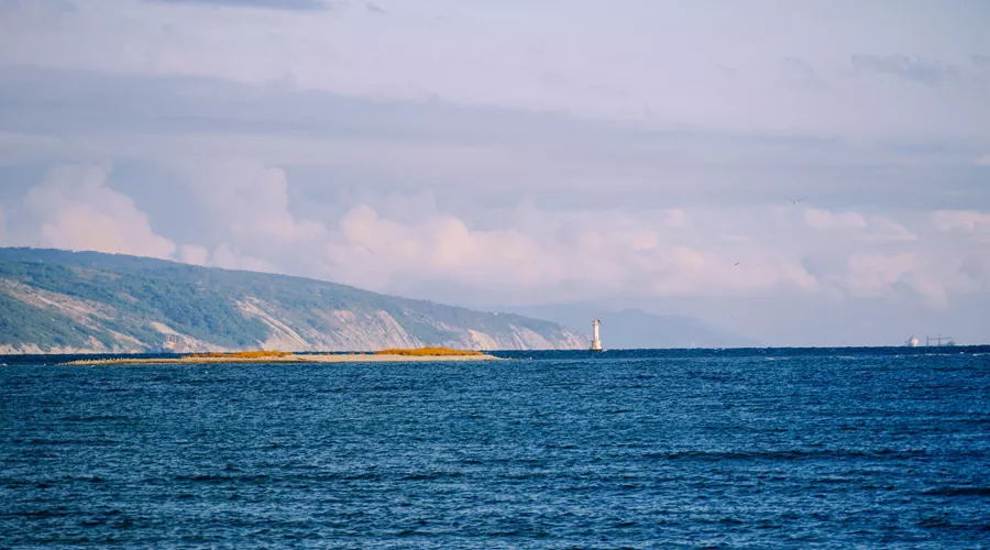 Море в Новороссийске &copy;&nbsp;Фото Павла Незнанова, unsplash.com