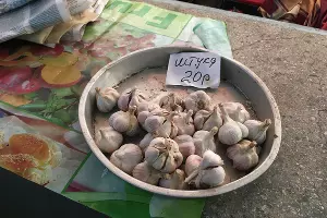 Уцененные овощи и фрукты на Кооперативном рынке 15.8.2023 &copy;&nbsp;Фото Александра Гончаренко, Юга.ру