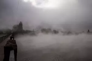 Туман в парке «Солнечный остров» &copy;&nbsp;Фото Елены Синеок, Юга.ру