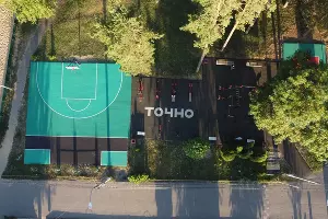 Обновленная спортплощадка в «Солнечном острове» &copy;&nbsp;Фото Сергея Журавлева, предоставлено пресс-службой ГК ТОЧНО